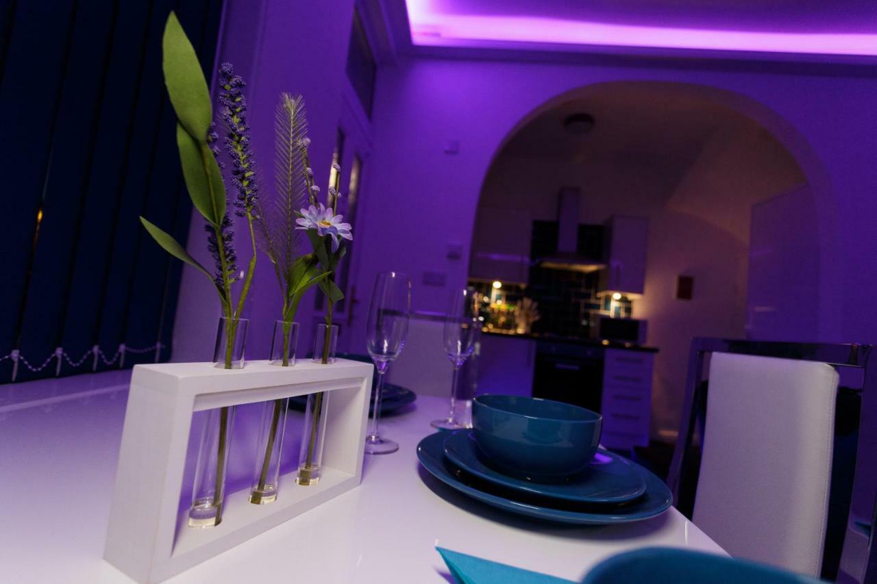 Clifton Bespoke Serviced Apartments Leeds  Esterno foto